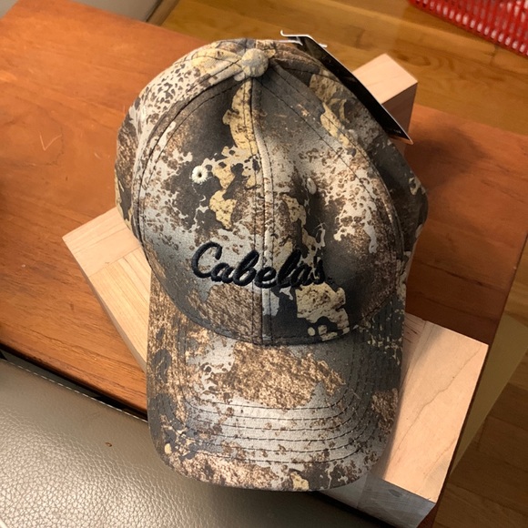 CABELAS CAMO CAMOFLAGE TRUCKERS HAT BASEBALL CAP NWT - Picture 1 of 10